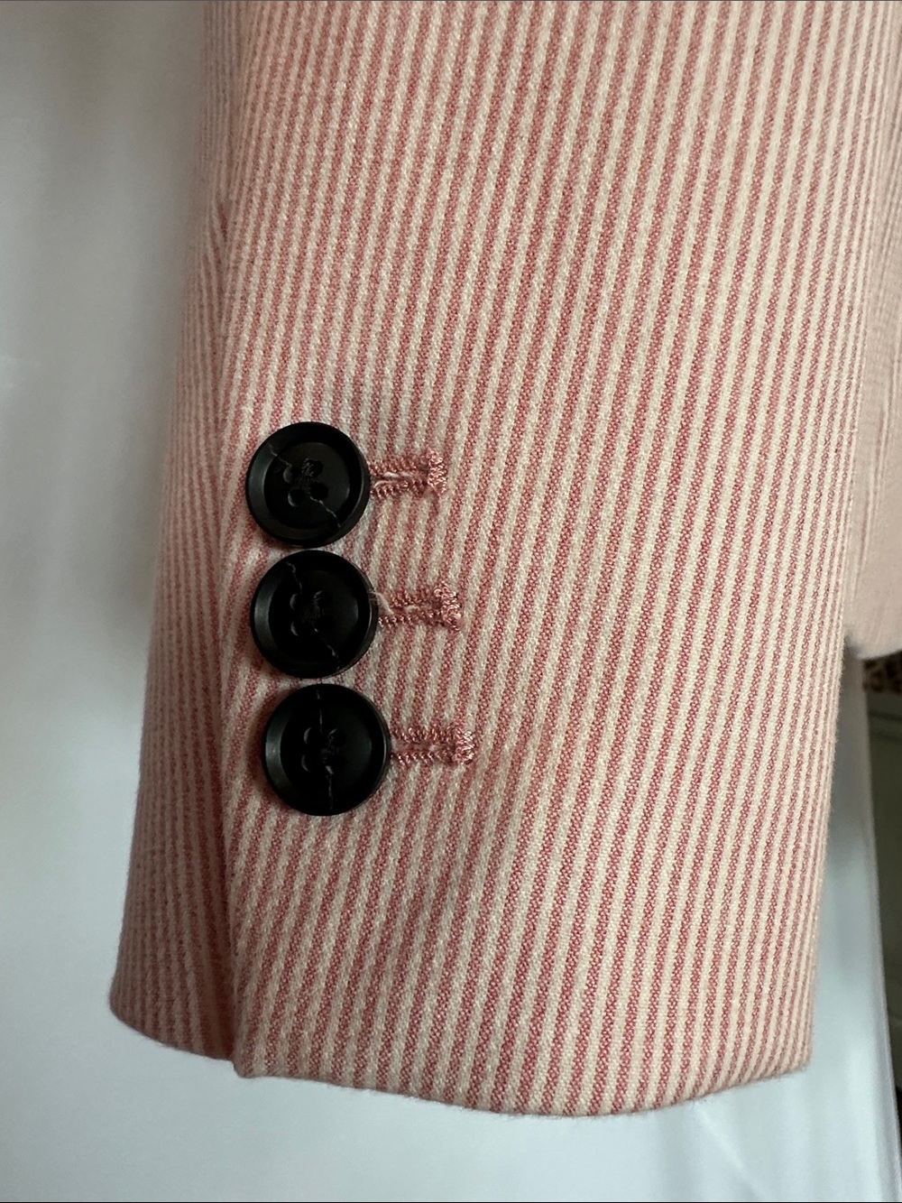 Banana Republic Classic Fit Blush Pink and White Pinstripe Blazer Size 2 - Picture 3 of 9